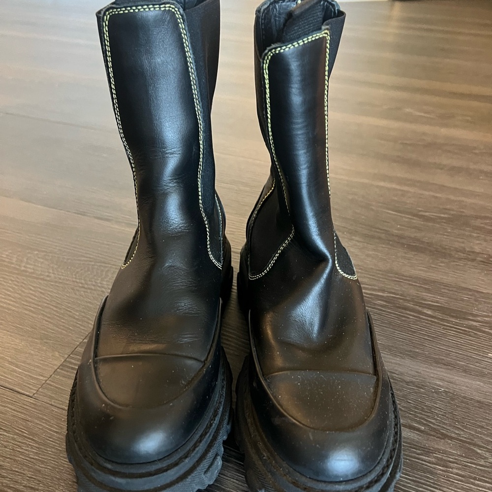 Ganni Chelsea boot